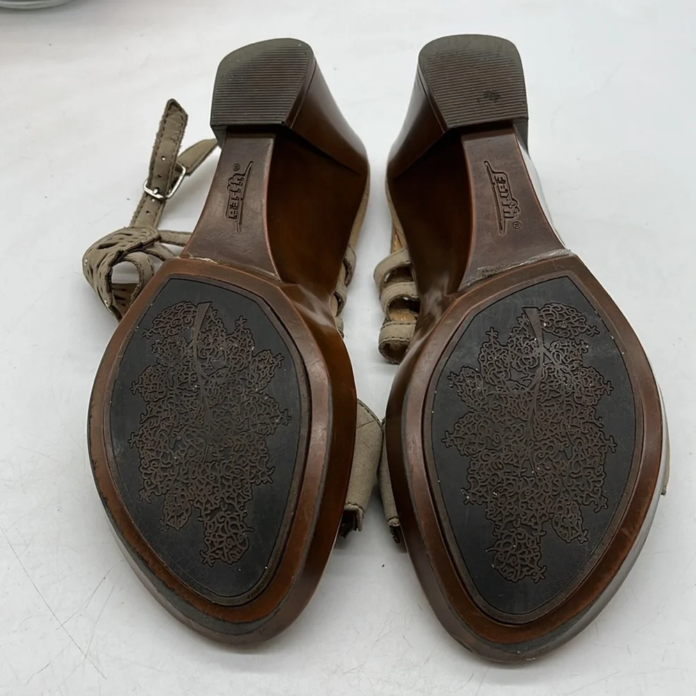 Earth Rosetta Tan Leather Cut Out Wedge Sandals Size 8.5. MCW2775E - Picture 6 of 8